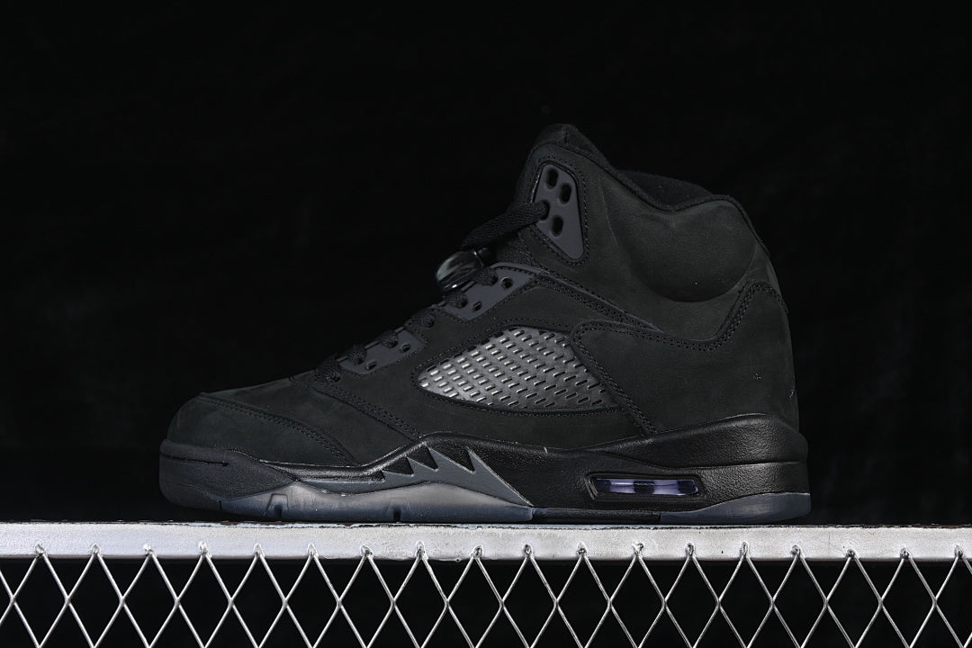 Air Jordan 5 Retro "Black Cat"