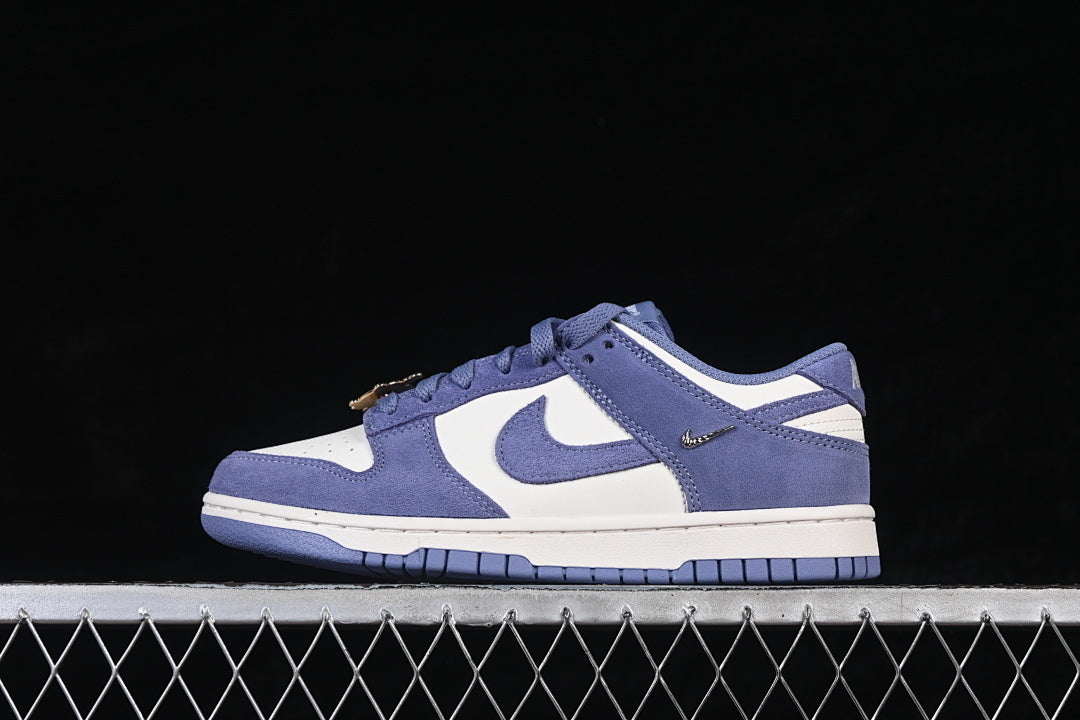 Nike SB Dunk Low "World Indigo"