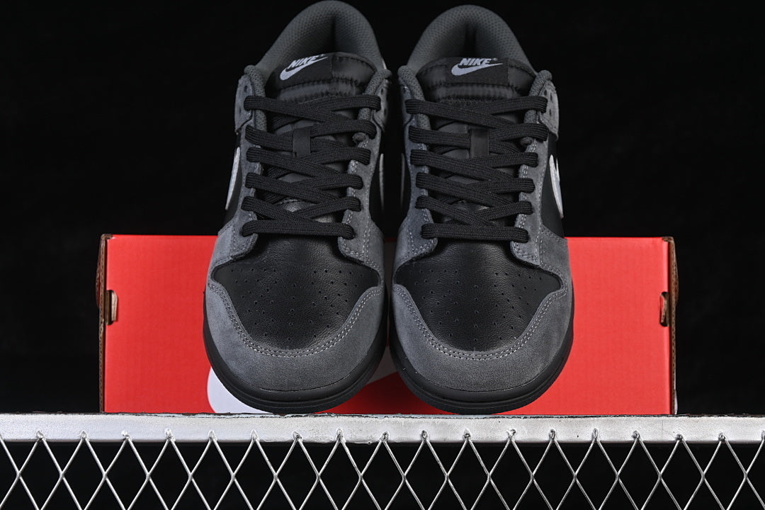 Nike SB Dunk Low "Anthracite"