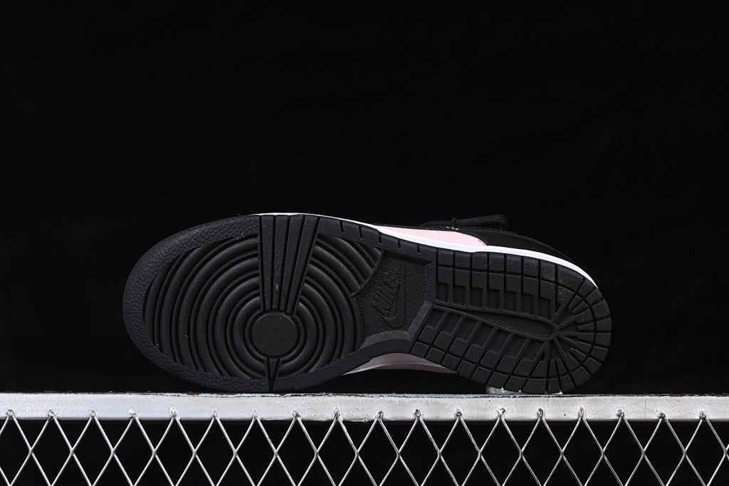 Nike SB Dunk Low "Black Pink"