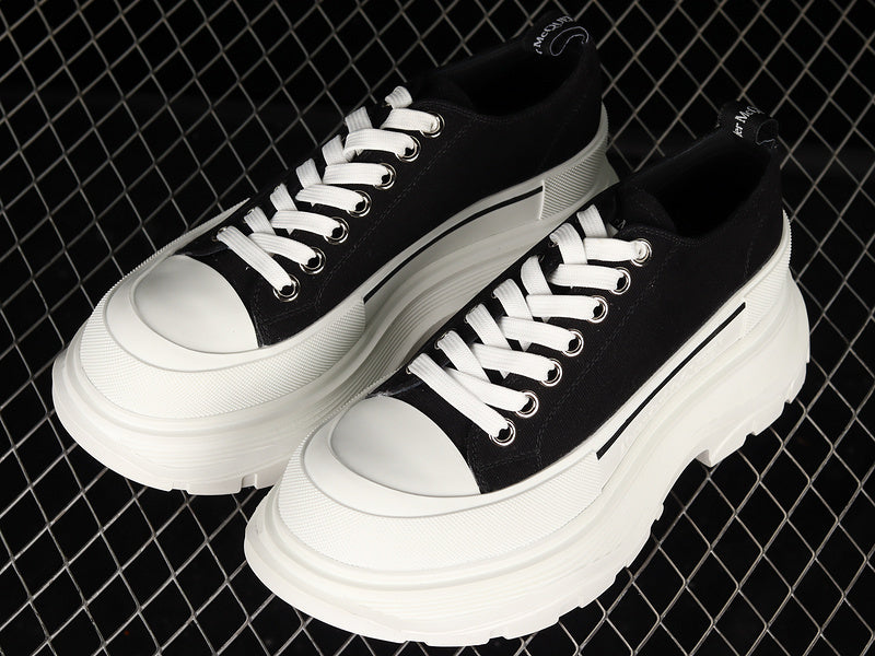 A McQ Tread Slick "Black White"