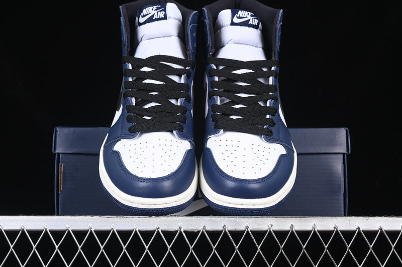 Air Jordan 1 Retro High OG "Midnight Navy"