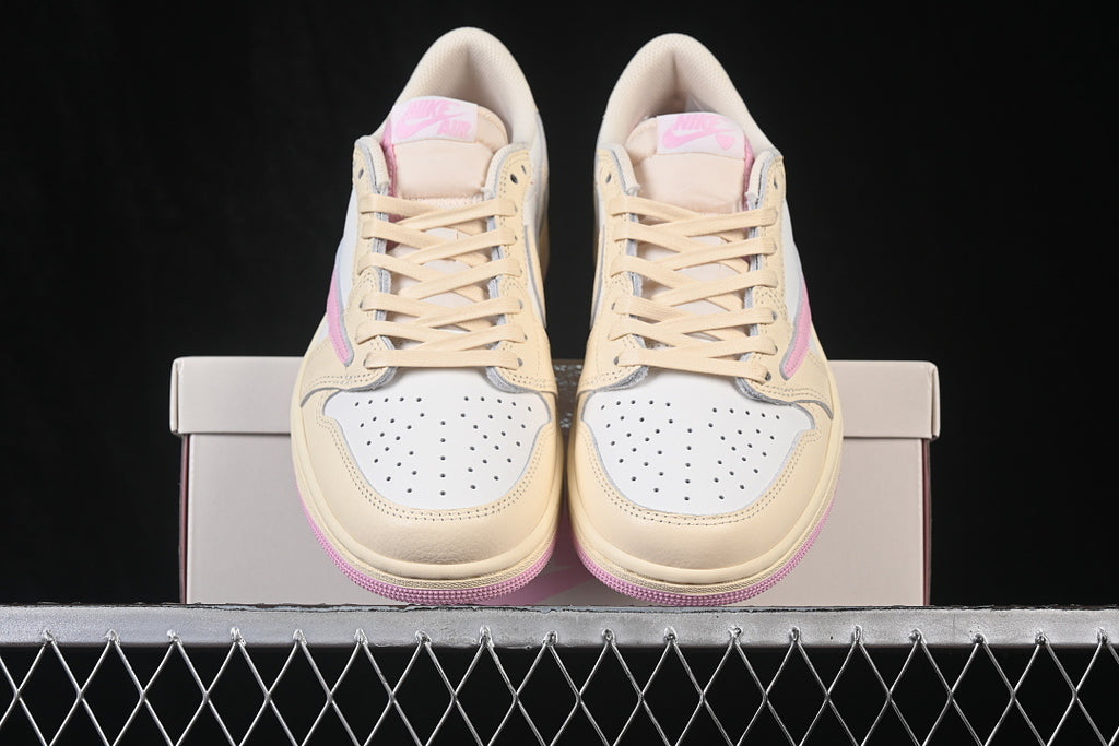 Air Jordan 1 Retro Low OG X Travis Scott "Muslin/Shy PinK"