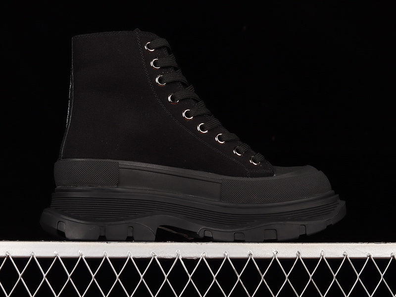 A McQ Tread Slick "Black"