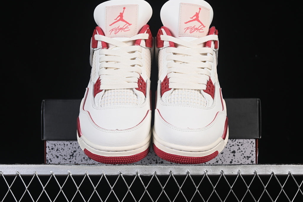 Air Jordan 4 Retro "Valentine's Day"