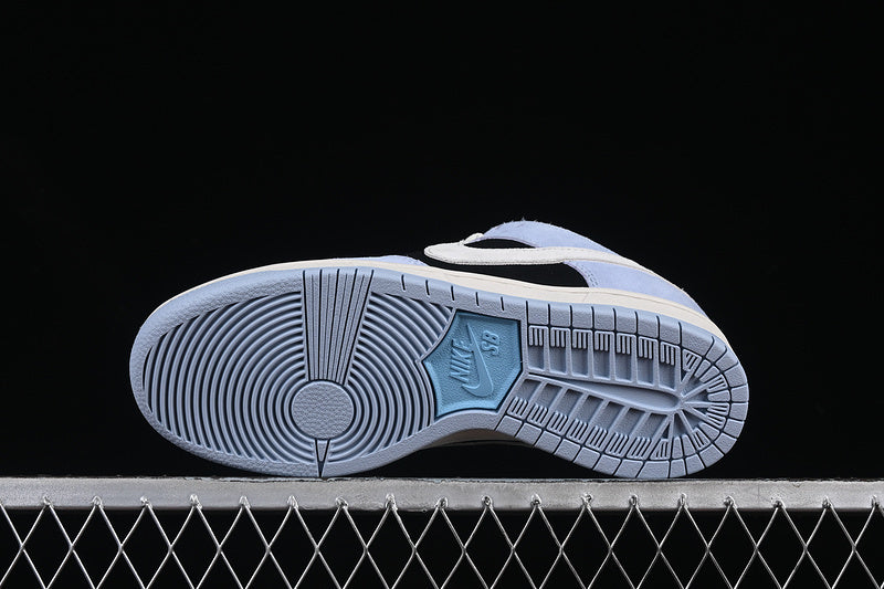 Nike SB Dunk Low "Aluminum"