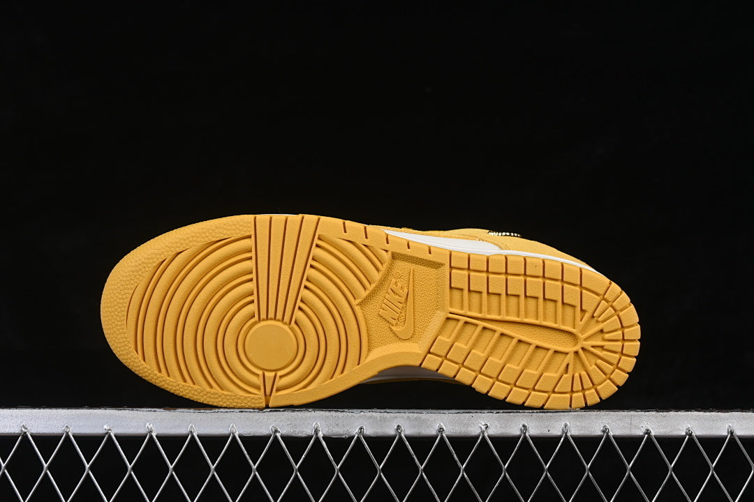 Nike SB Dunk Low "Dark Sulfur"
