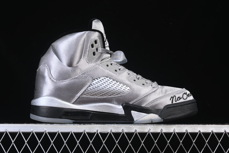 Air Jordan 5 Retro "Metallic Wings"