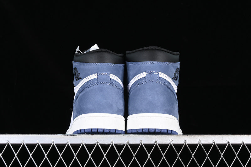 Air Jordan 1 Retro High OG "Blue Moon"