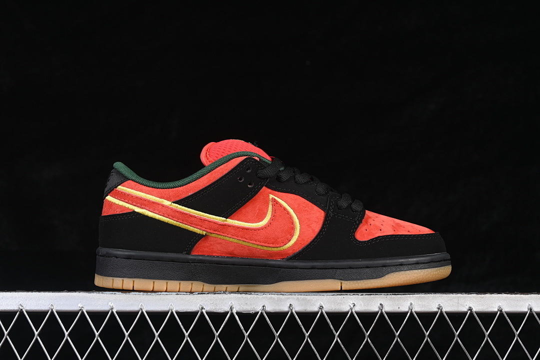 Nike SB Dunk Low "Seattle Supersonics"