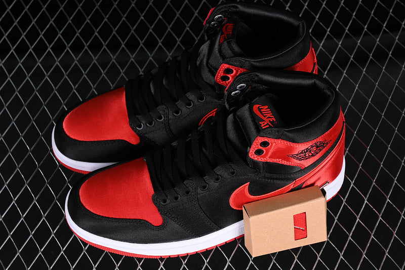 Air Jordan 1 Retro High OG "Satin Bred"