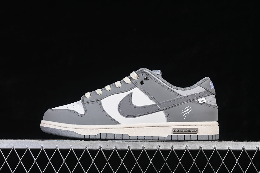 Nike SB Dunk Low "White Gray"