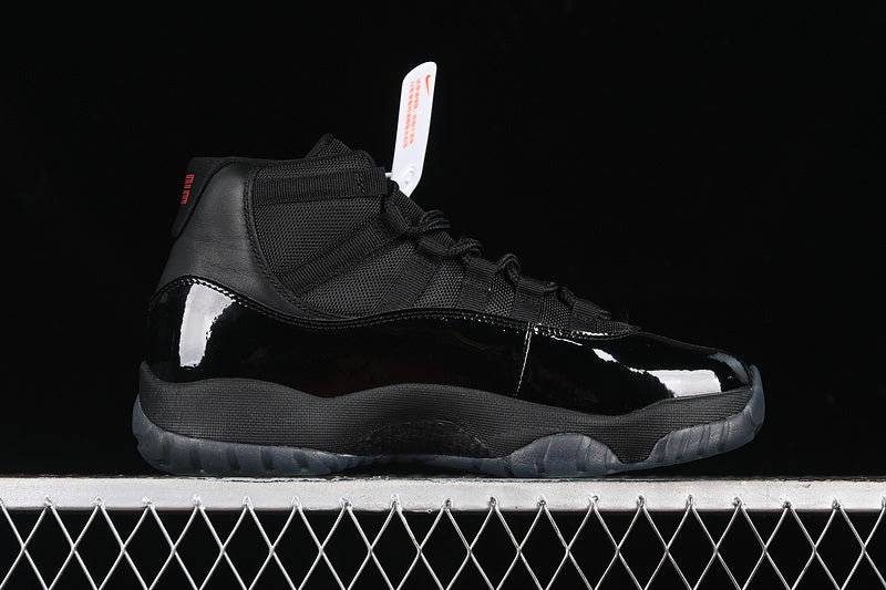 Air Jordan 11 Retro "Black"