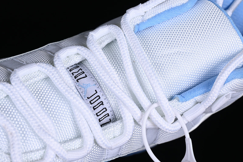 Air Jordan 11 Retro "UNC"