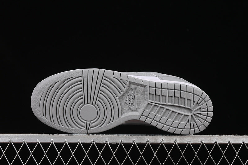 Nike SB Dunk Low "White/Grey"