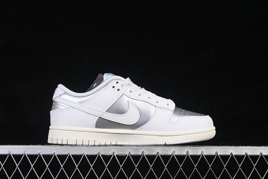 Nike SB Dunk Low "White  Metallic"