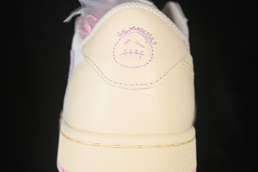 Air Jordan 1 Retro Low OG X Travis Scott "Muslin/Shy PinK"