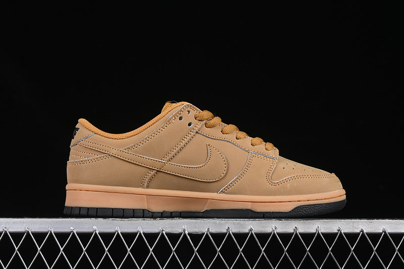 Nike SB Dunk Low "Wheat"
