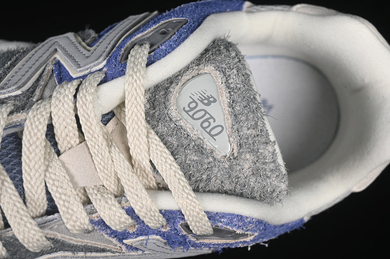 NB 9060  "Shower Castlerock"