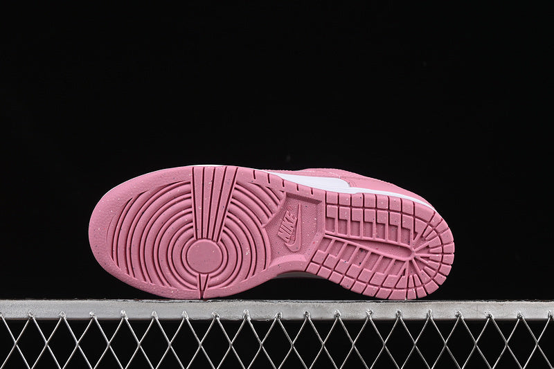 Nike SB Dunk Low "Elemental Pink"