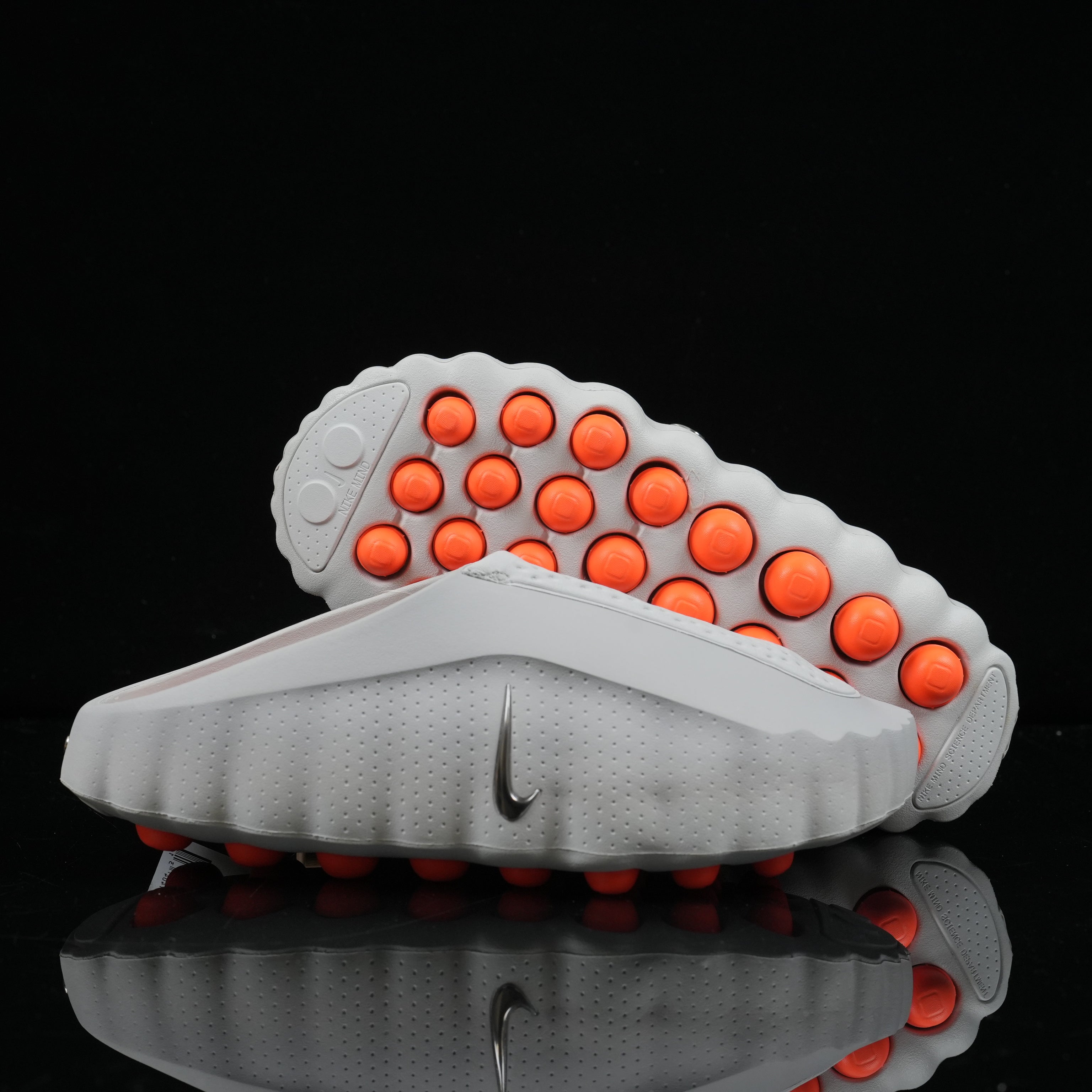 Nike Mind 001 