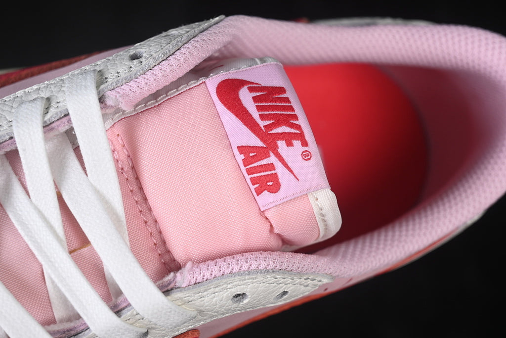 Air Jordan 1 Retro Low OG X Travis Scott "Sail/Tropical Pink"
