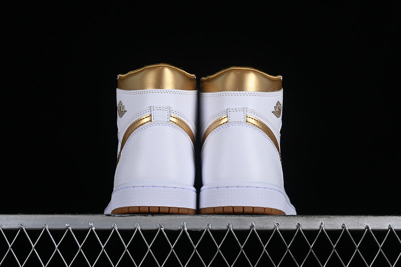 Air Jordan 1 Retro High OG "White/Gold"
