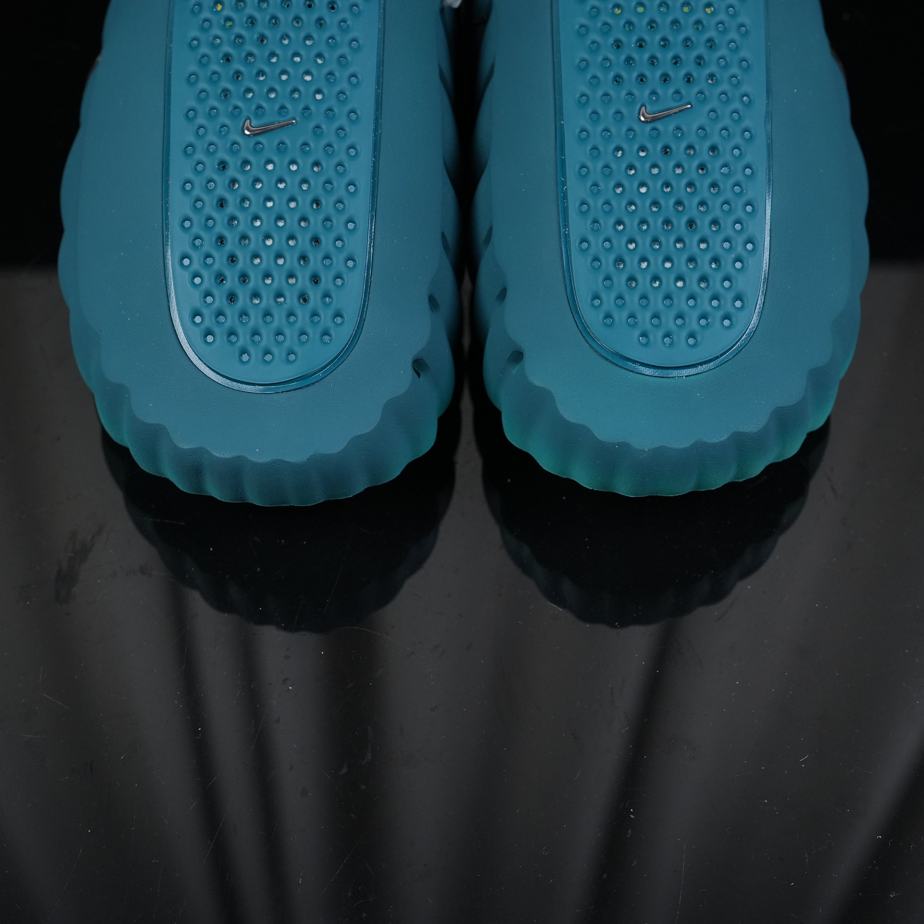 Nike Mind 001  "Geode Teal Light Menta"