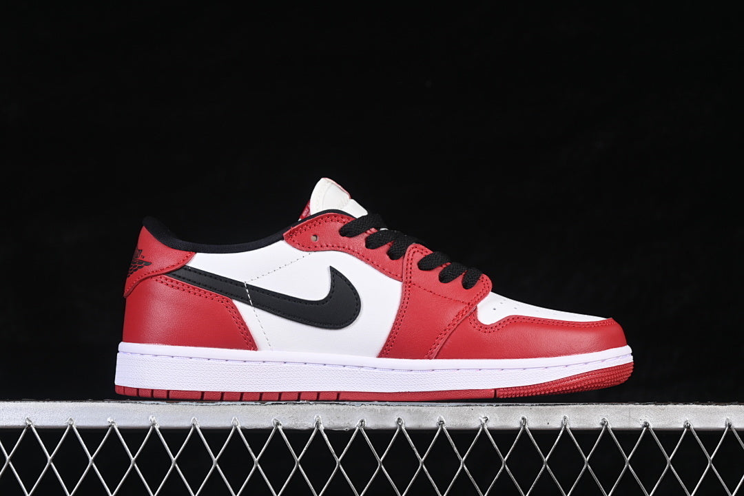 Air Jordan 1 Retro Low "Chicago"