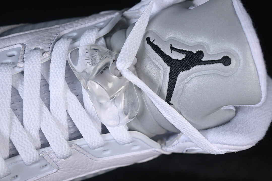 Air Jordan 5 Retro ''Metallic Silver''