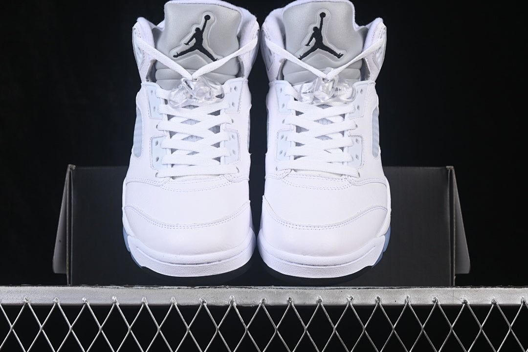 Air Jordan 5 Retro "White Metallic"