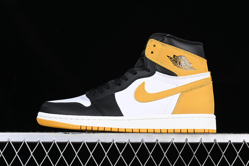 Air Jordan 1 Retro High OG "Black/Yellow Ochre"