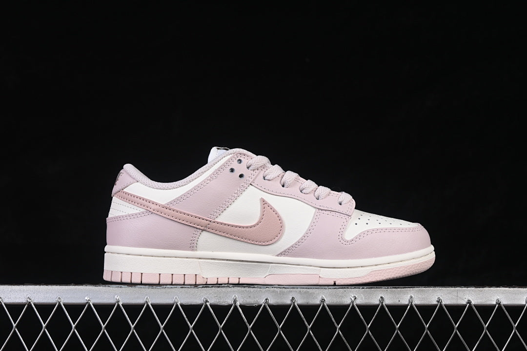 Nike SB Dunk Low "Platinum Violet"