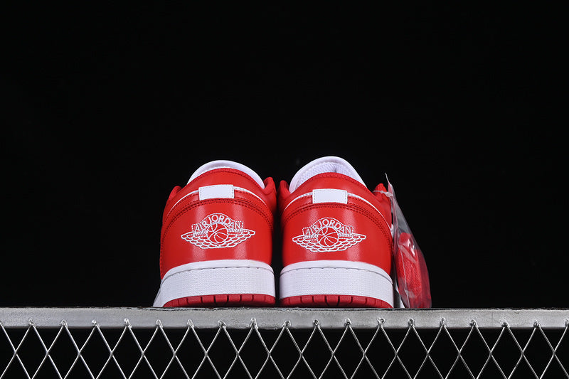 Air Jordan 1 Retro Low "Gym Red"