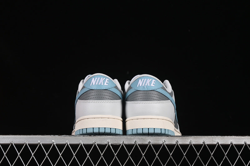 Nike SB Dunk Low "Photon Dust / Denim Turquoise"