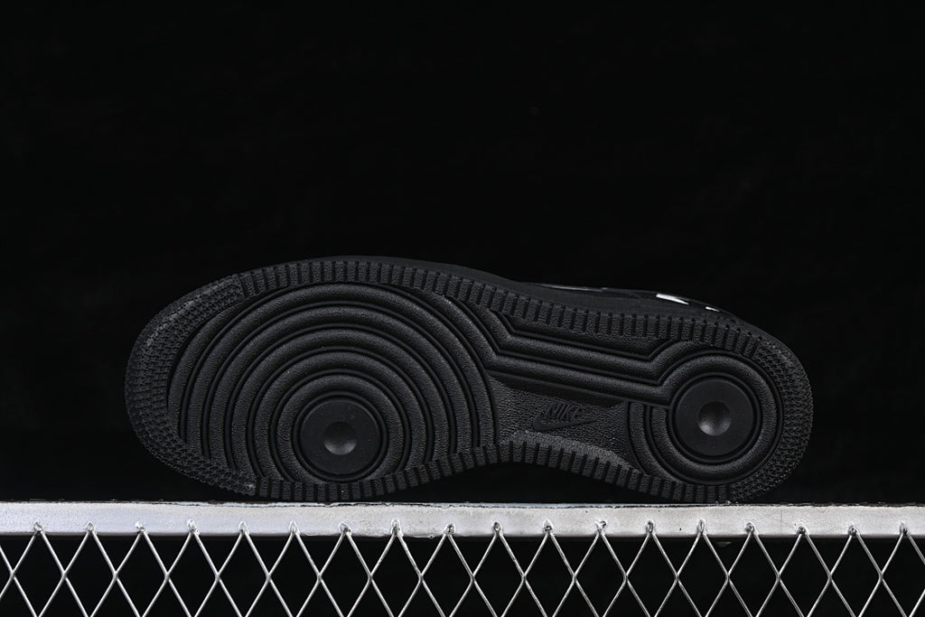 Nike Air Force 1 X Comme Des Garçons "All Black"