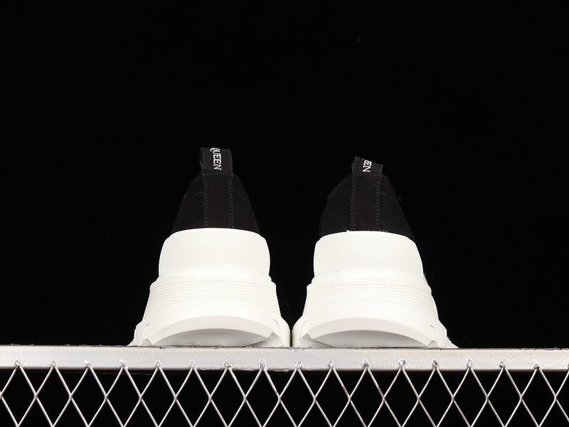 A McQ Tread Slick "Black White"