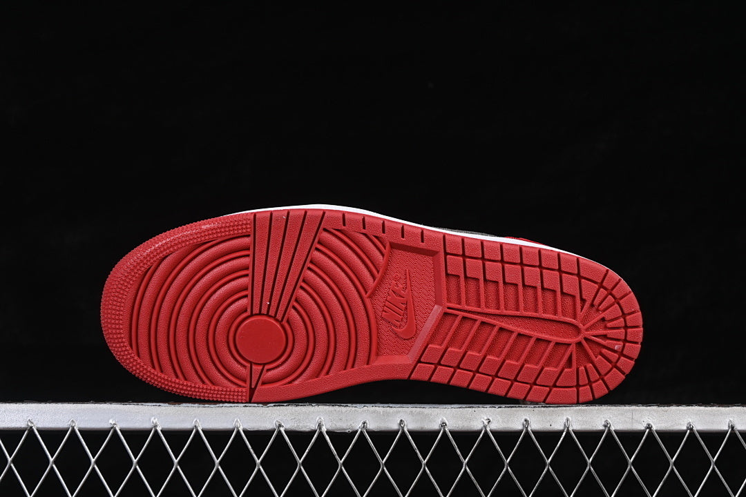 Air Jordan 1 Retro Low "Chicago"