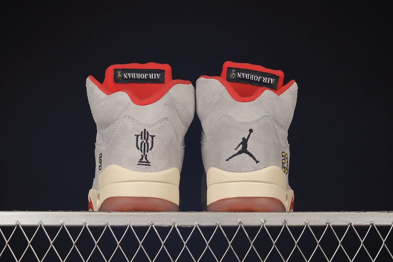 Air Jordan 5 Retro "Ice Blue"