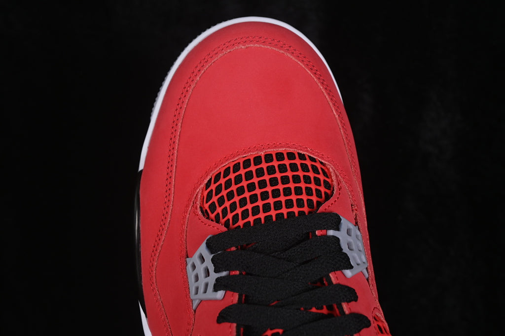 Air Jordan 4 Retro "Toro Bravo" 2026
