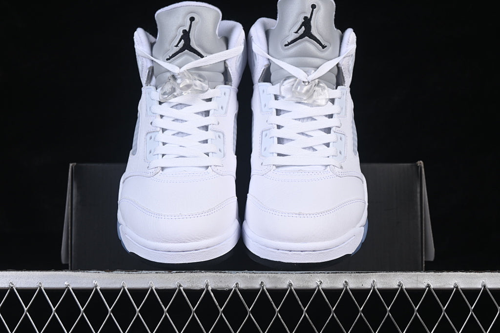 Air Jordan 5 Retro ''Metallic Silver''