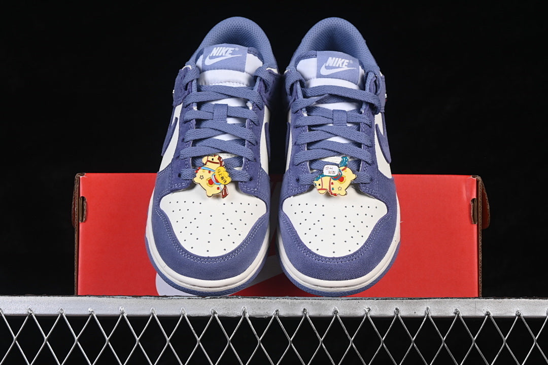 Nike SB Dunk Low "World Indigo"