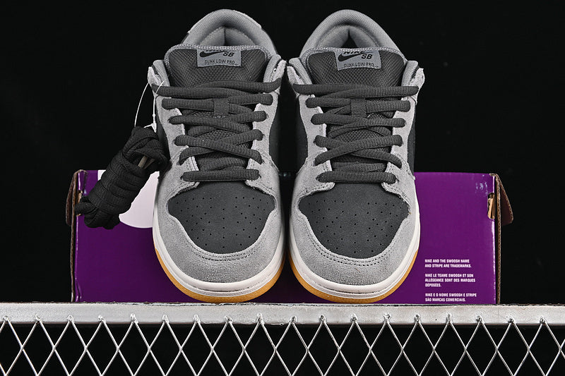 Nike SB Dunk Low "Dark Smoke Grey"