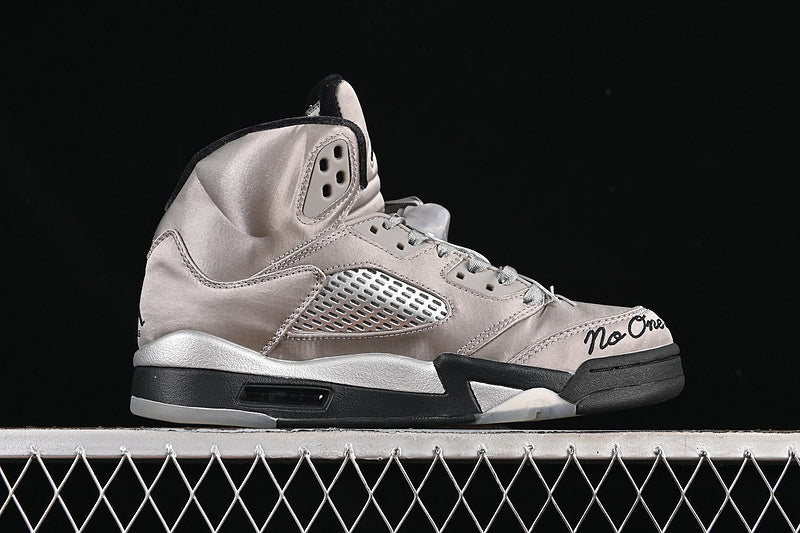 Air Jordan 5 Retro "Rose Metallic Wings"