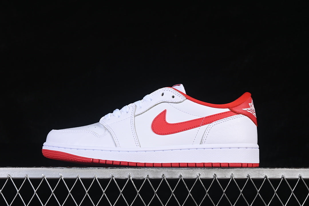 Air Jordan 1 Retro Low "University Red"