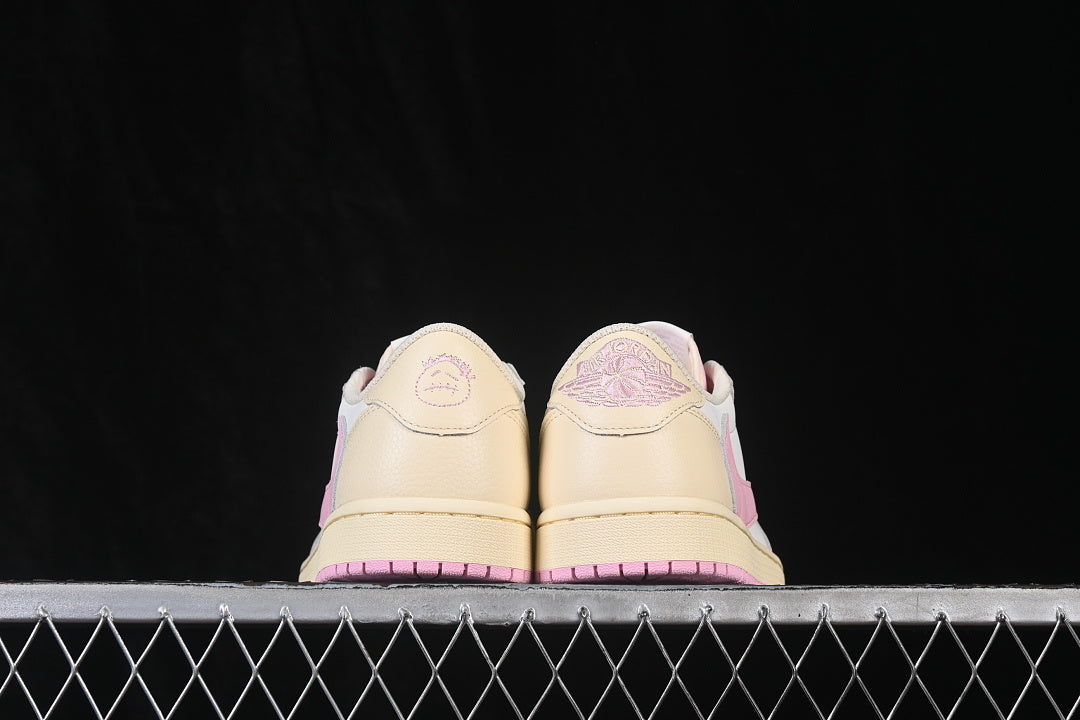 Air Jordan 1 Retro Low OG X Travis Scott "Muslin/Shy PinK"