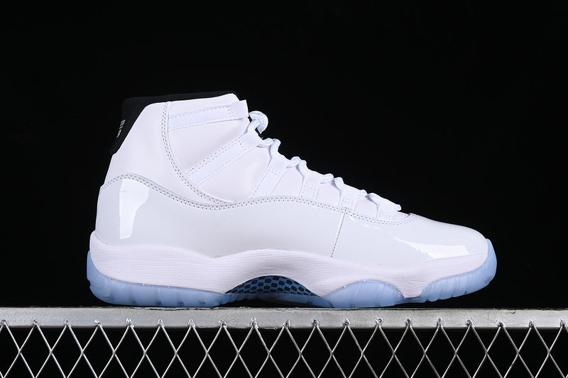 Air Jordan 11 Retro "Legent Blue"