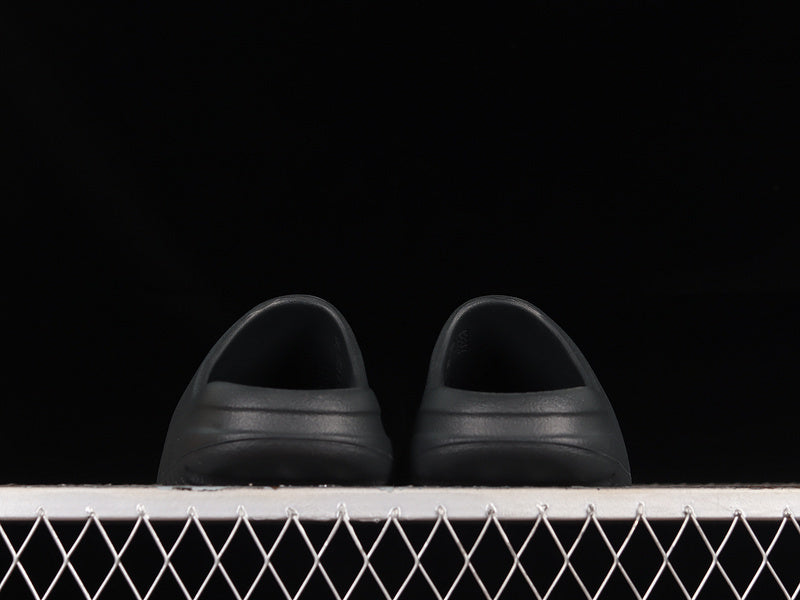 Adidas Yeezy Slide "Onyx"