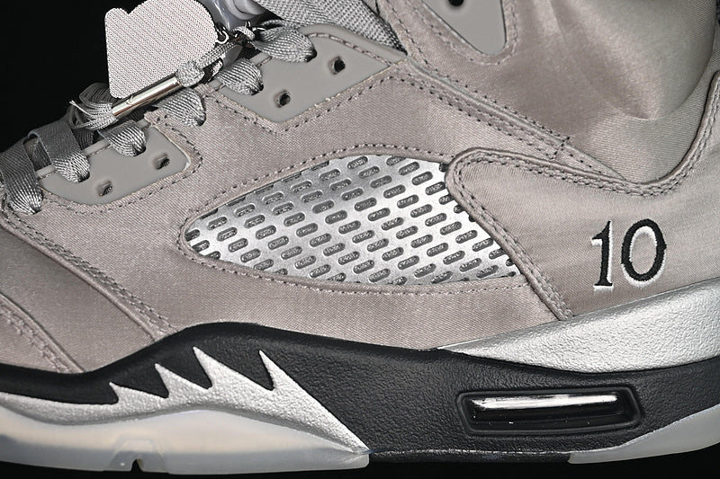 Air Jordan 5 Retro "Rose Metallic Wings"