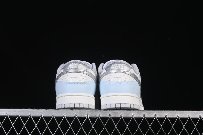 Nike SB Dunk Low "Fleece Swoosh - Light Blue"